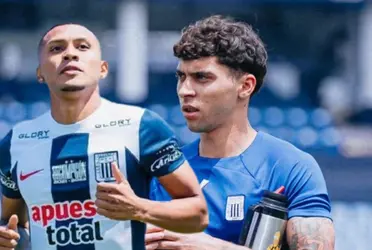 Ambos juegan en la misma posición, pero sus intenciones son distintas.