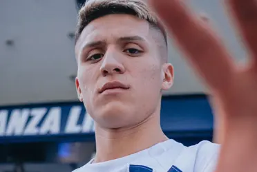 Catriel Cabellos llega a préstamo a Alianza Lima con opción a compra.