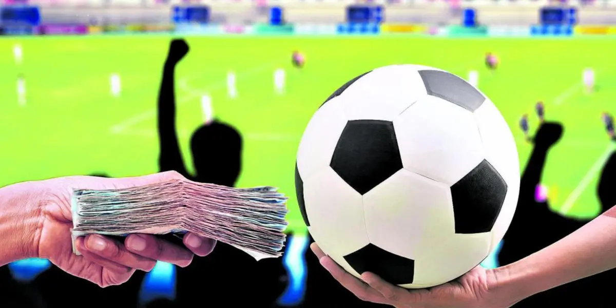 El futbolista podría recibir una dura sanción, además de ser expulsado de su club