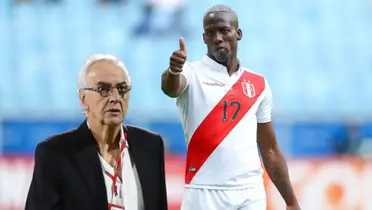 Luis Advíncula - Jorge Fossati (Foto: La Bicolor)