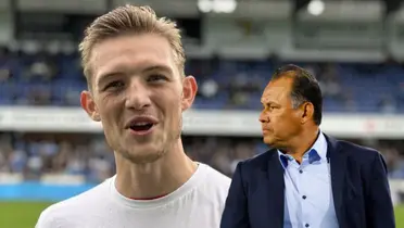 Oliver Sonne gritando y Juan Reynoso mirando para la izquierda