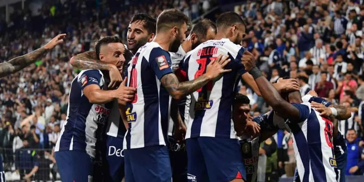 Tras derrotar al Binacional por 2-1, los grones celebraron a lo grande, pese a estar a más de 3 mil metros de altura.